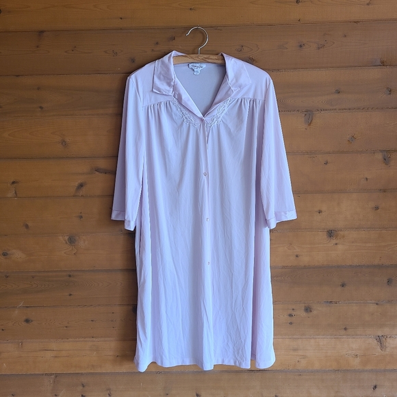 Vanity Fair Other - Vintage Vanity Fair Pale Pink Button Front Dressing Nightgown Shirt Medium
